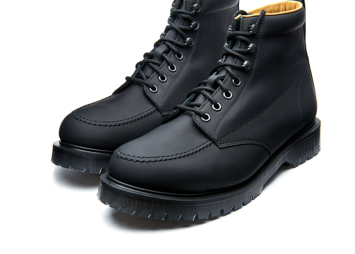 Black Greasy Solovair Walking Boots Men's Logger Boots | 204395DAP