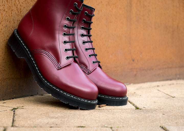 Cherry Red Solovair 8 Eye Women's Derby Boots | 086375QKE