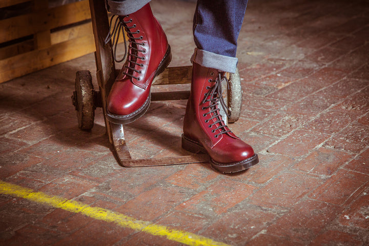 Oxblood Hi-Shine Solovair 11 Eye Men's Derby Boots | 215083ZFE