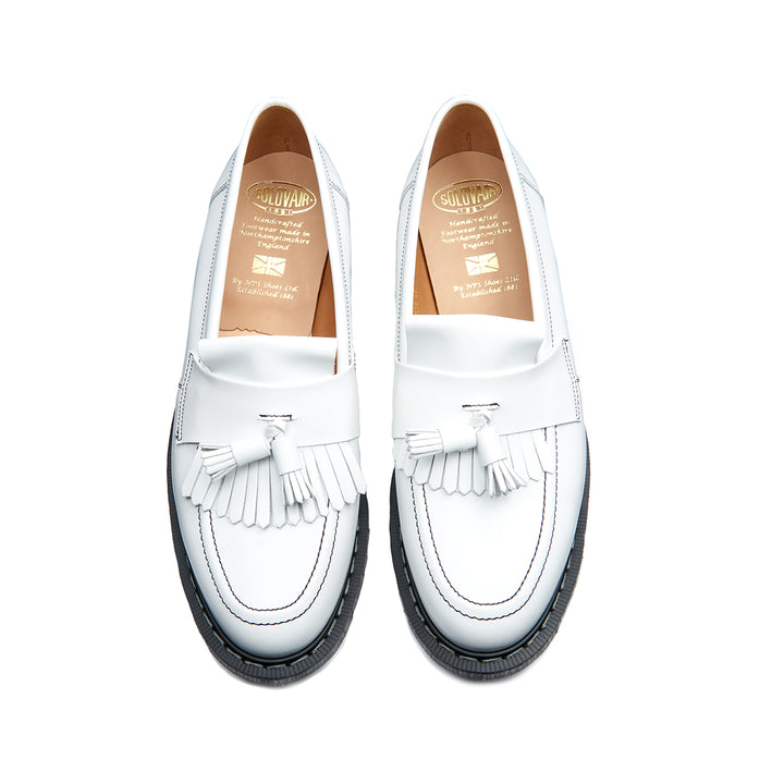 White Hi-Shine Solovair Tassel Men's Loafers | 072963HMG